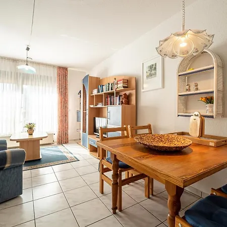 Ferien Unterm Reetdach In Daire